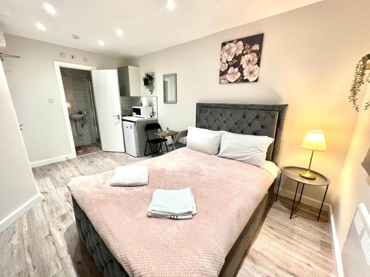 Golden Residences - Oakway Feltham Eksteriør bilde