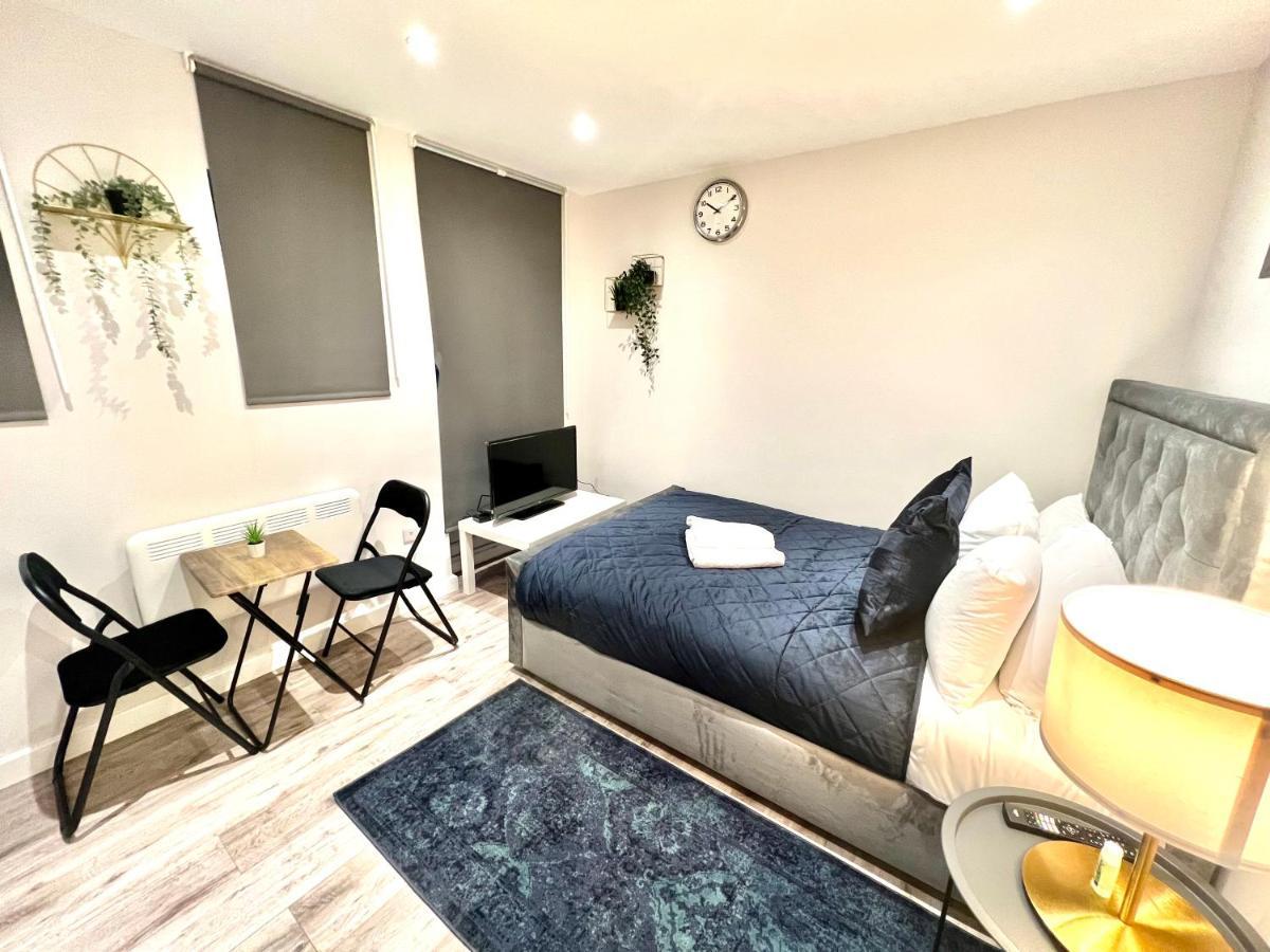 Golden Residences - Oakway Feltham Eksteriør bilde