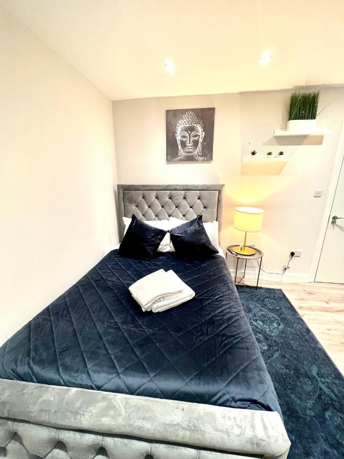 Golden Residences - Oakway Feltham Eksteriør bilde