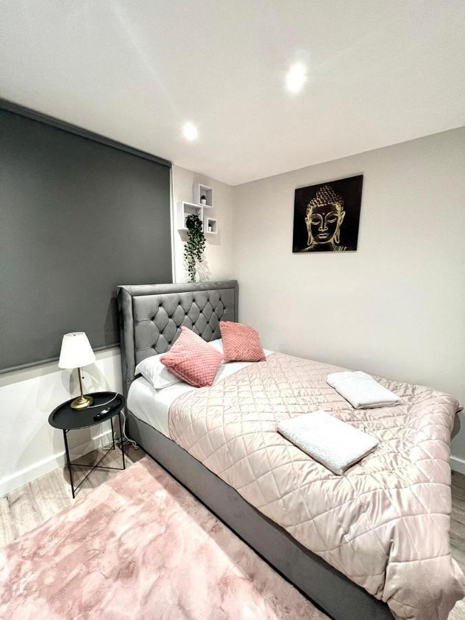Golden Residences - Oakway Feltham Eksteriør bilde
